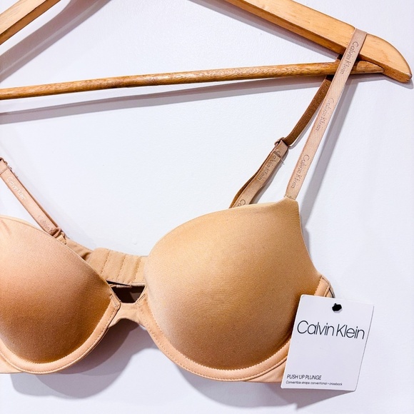 CALVIN KLEIN Beige Push-Up Plunge Bra - Picture 6 of 7